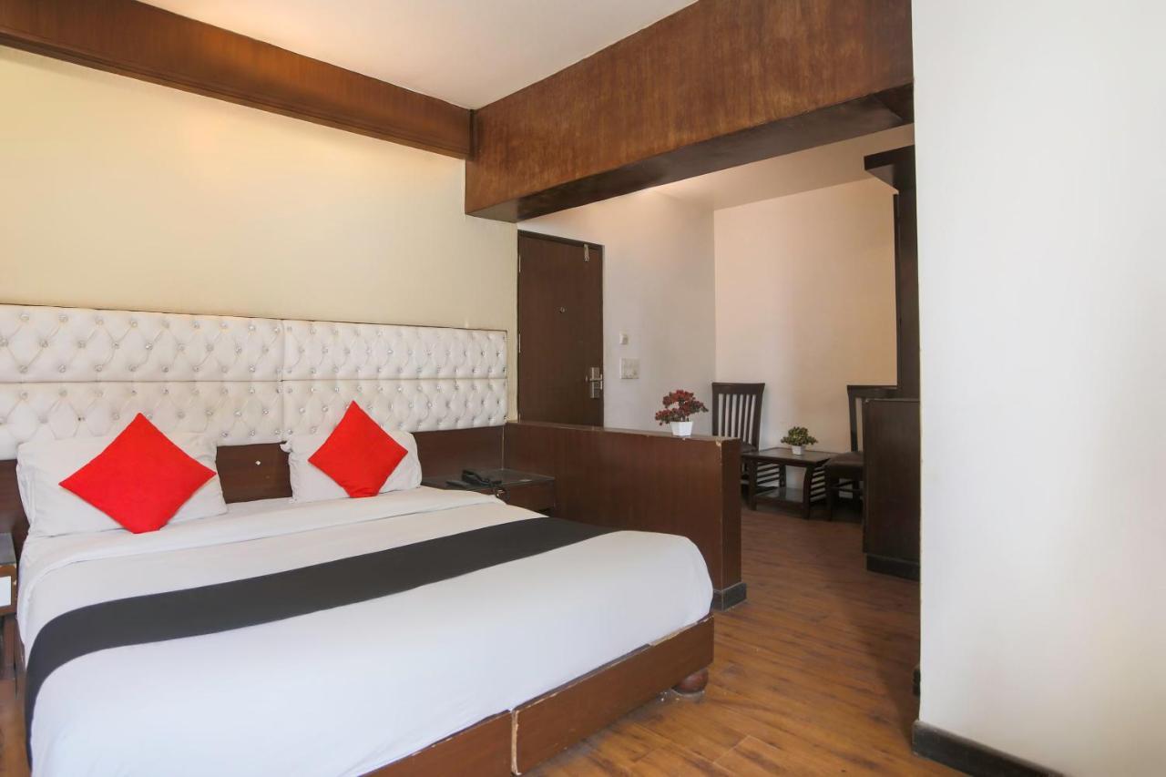 Hotel O Parktel Indirapuram Esterno foto
